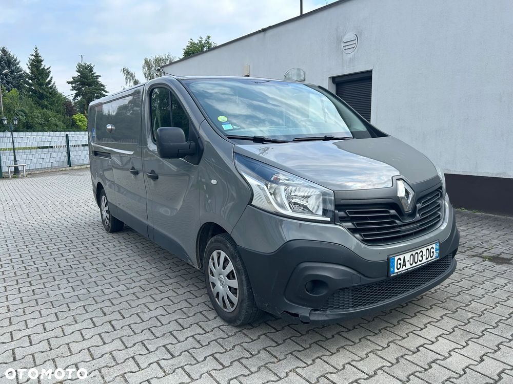 Renault Trafic - 2