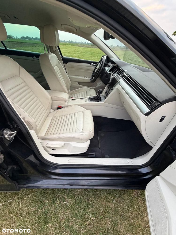 Volkswagen Passat 2.0 TDI BMT Comfortline DSG - 11
