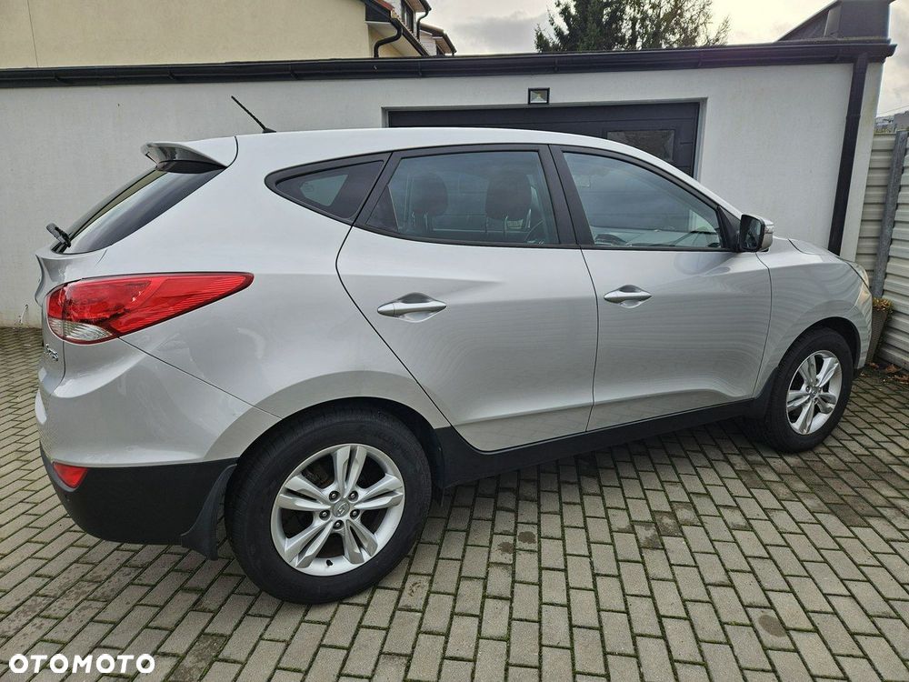 Hyundai ix35 2.0 Premium 2WD - 19