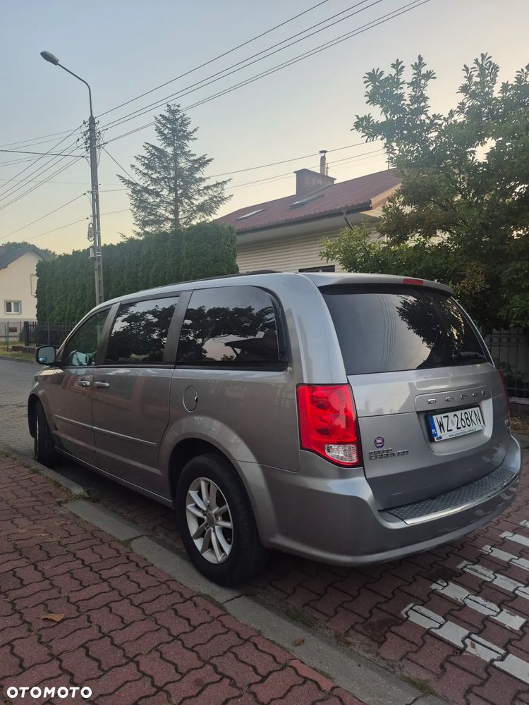 Dodge Grand Caravan 3.6 R/T - 8