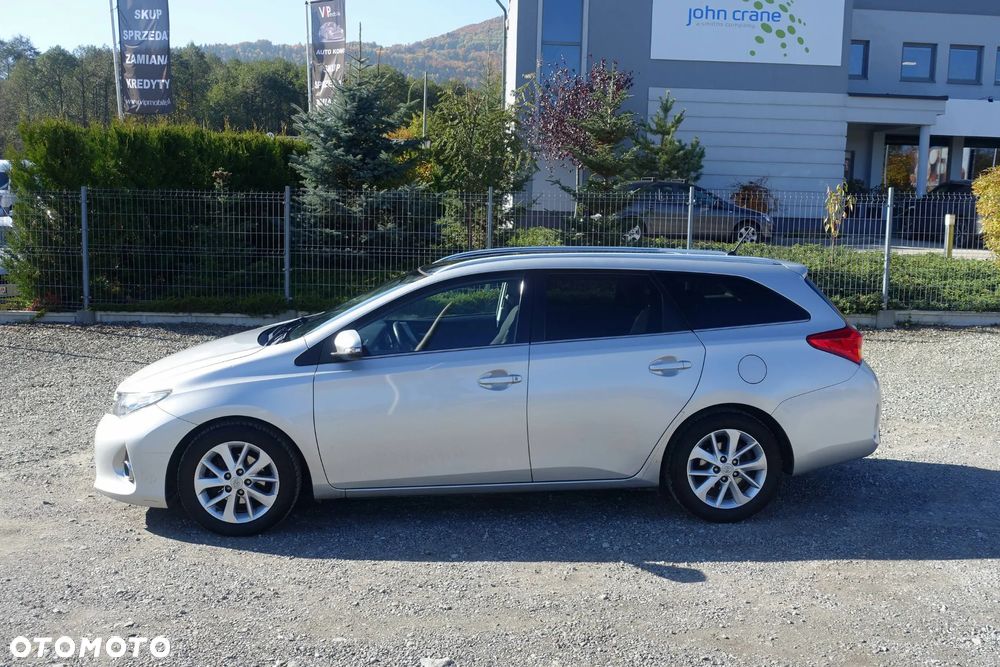 Toyota Auris 1.4 D-4D - 4