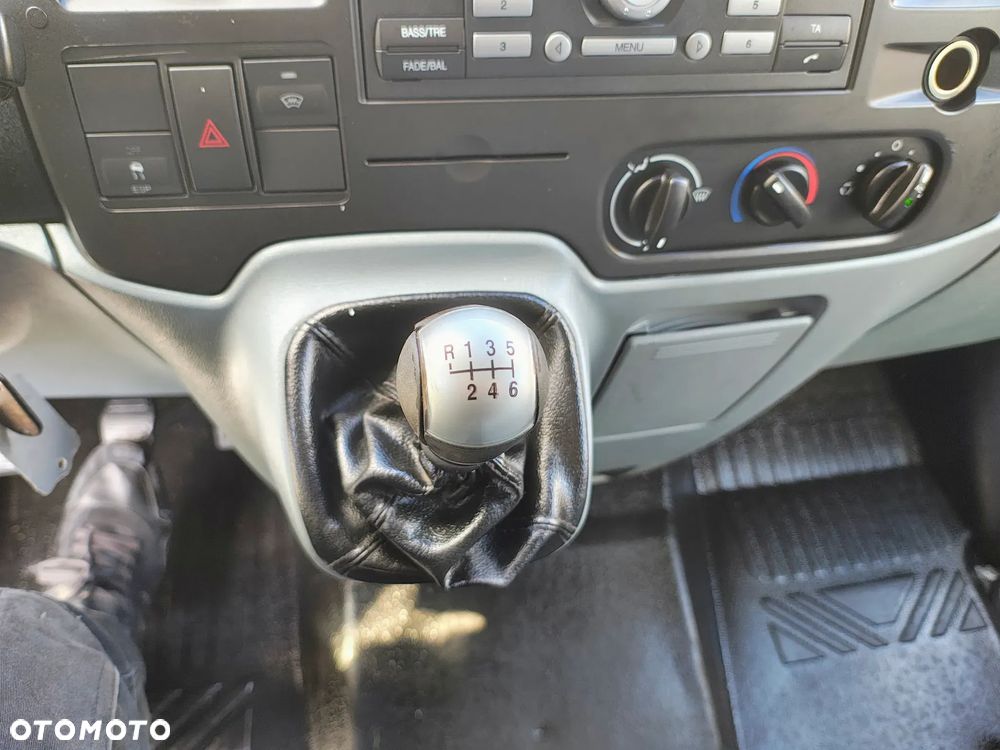 Ford Transit - 22
