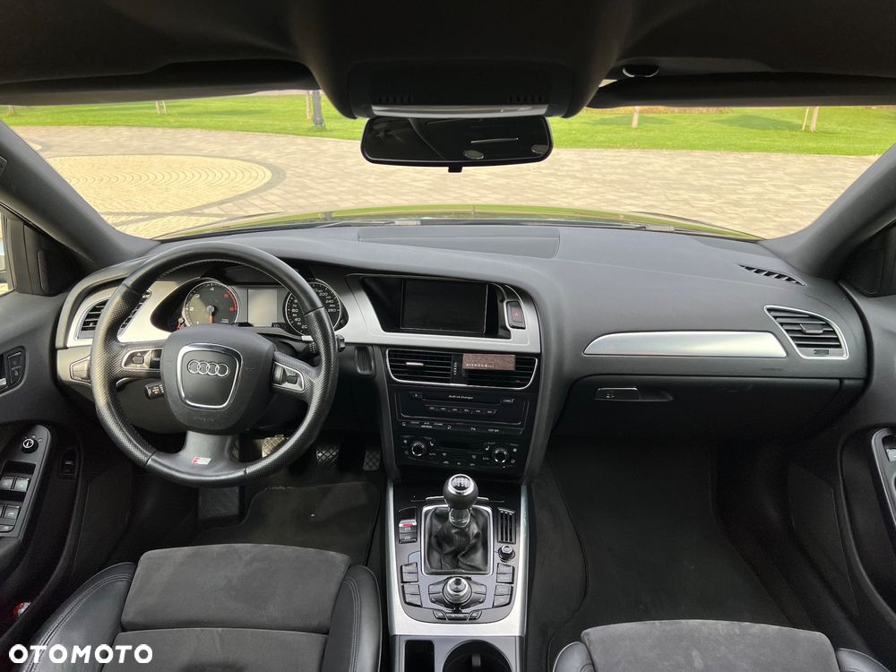 Audi A4 Avant 2.0 TDI - 12