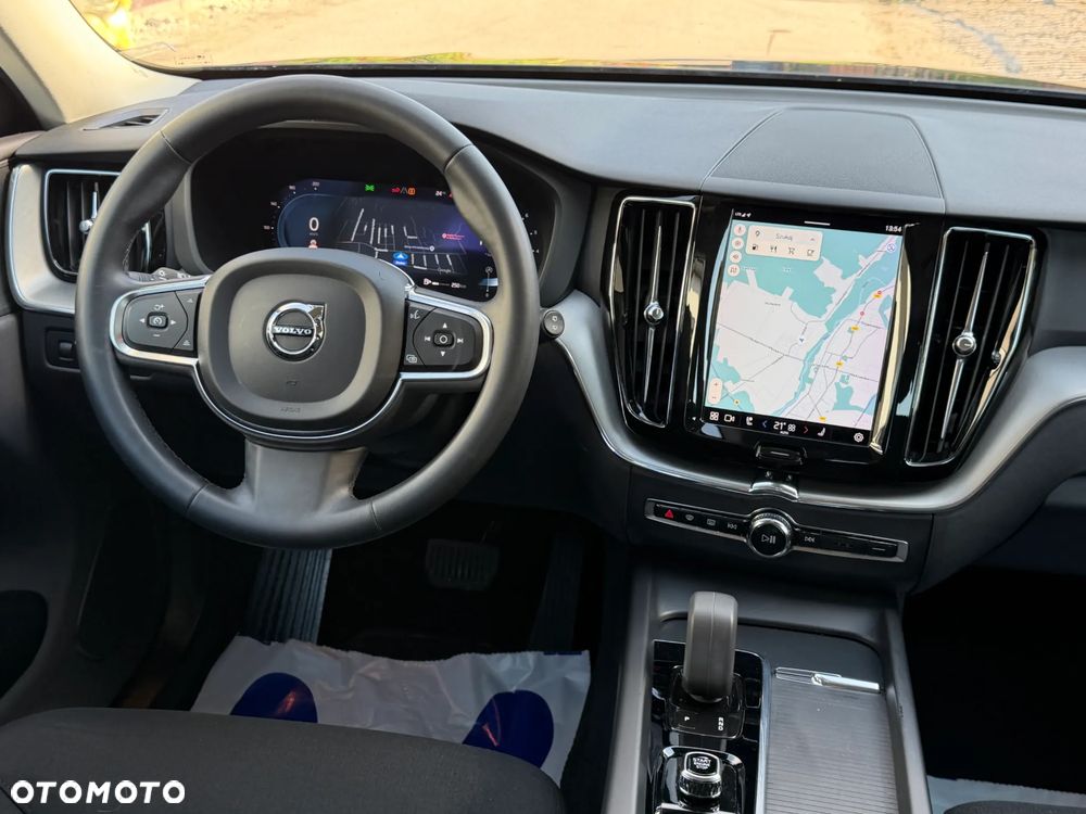 Volvo XC 60 B4 B Momentum Pro - 8