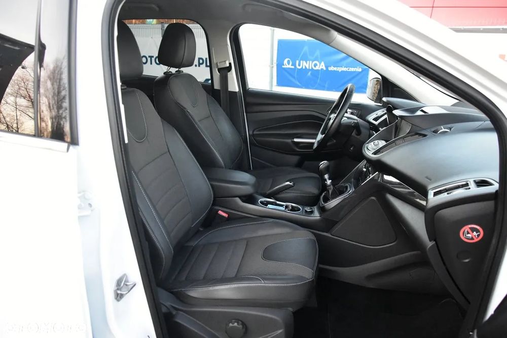 Ford Kuga 2.0 TDCi 4x2 Titanium - 23