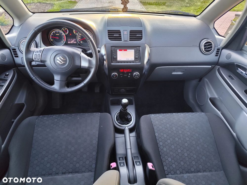 Suzuki SX4 1.6 VVT 4x2 Style - 10