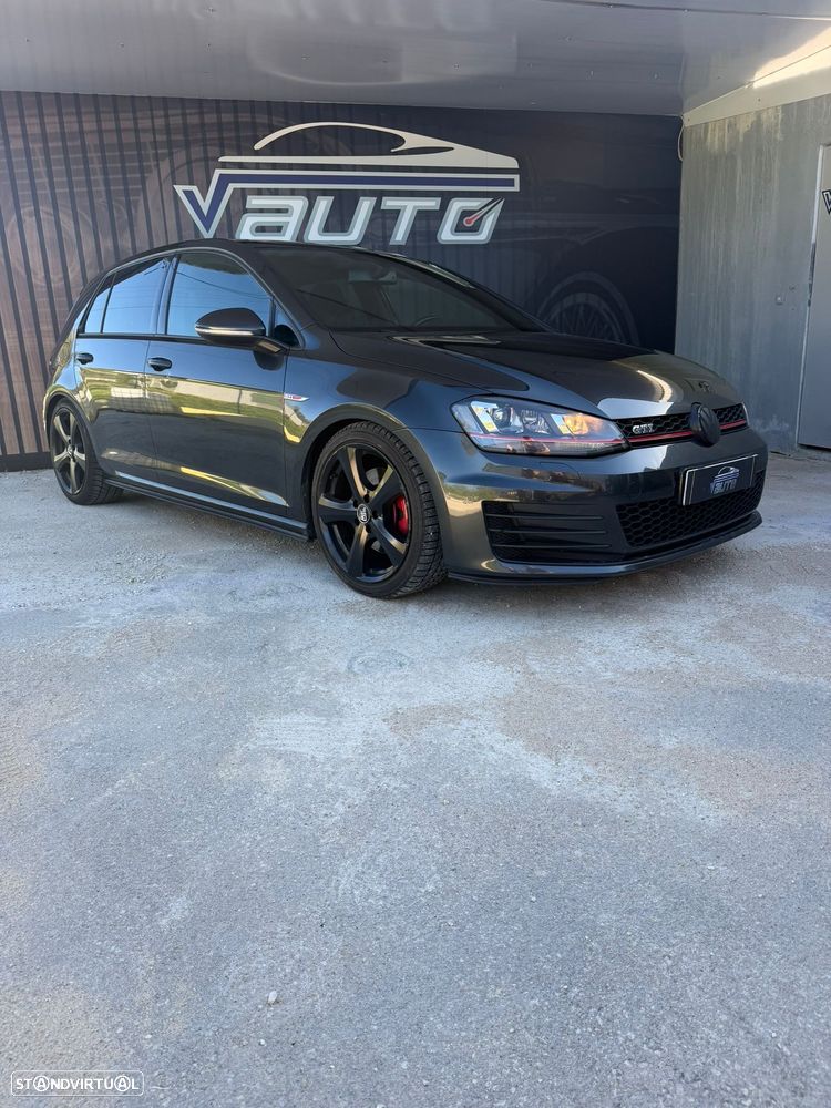 VW Golf 2.0 TSi GTi - 1