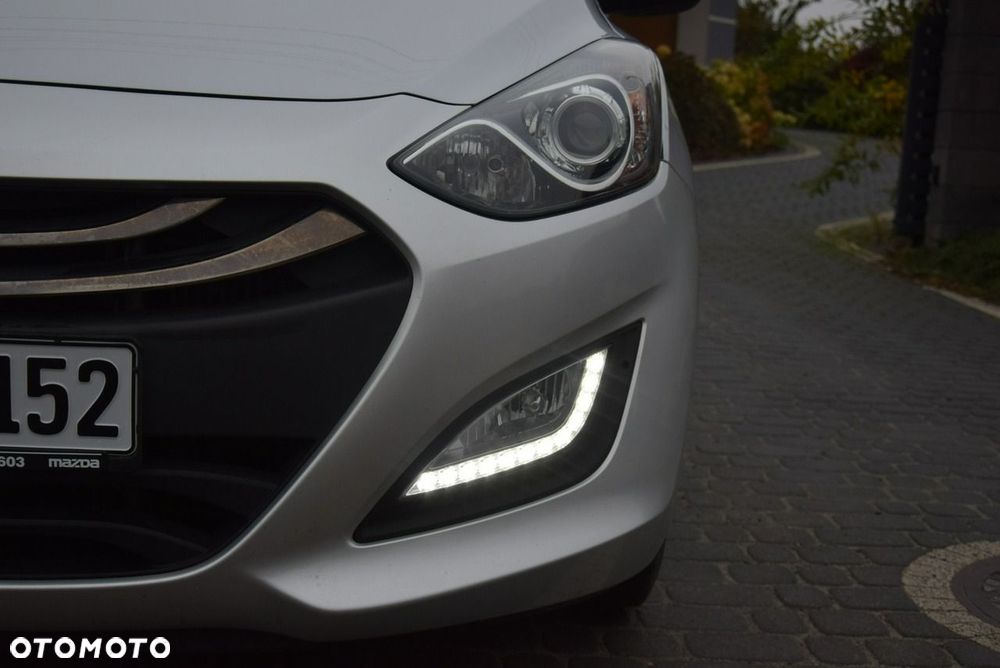Hyundai i30 1.6 CRDi Fifa World Cup Edition - 7