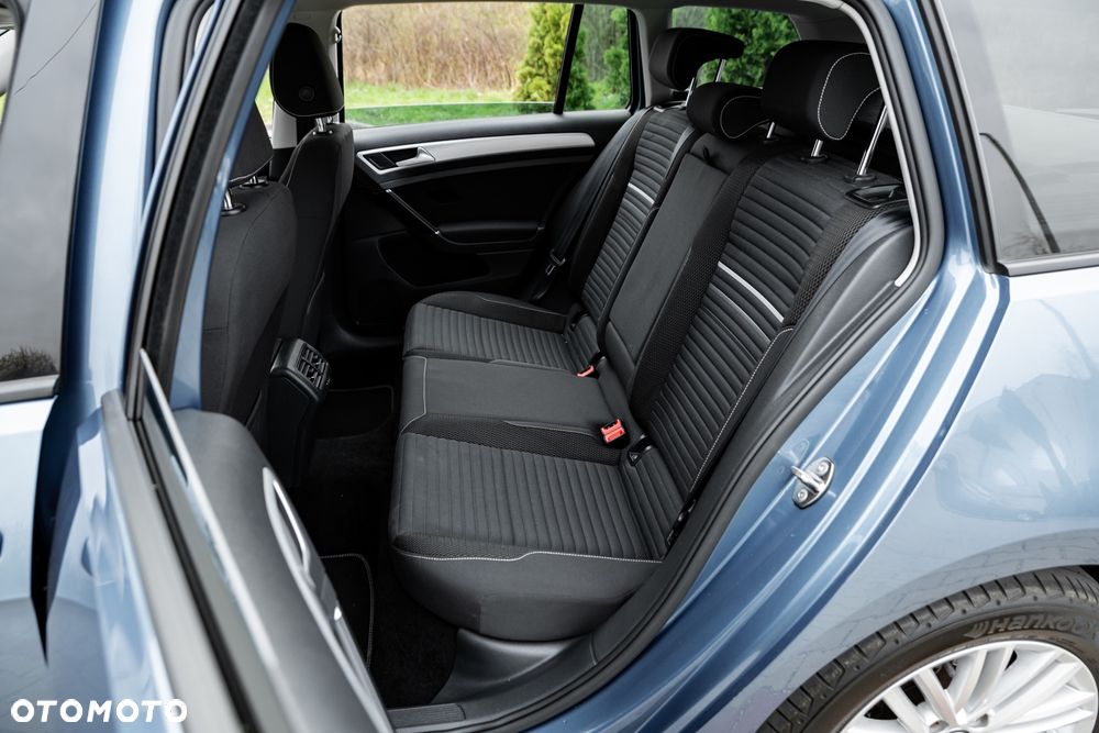 Volkswagen Golf 1.6 TDI DPF BlueMotion Technology DSG Comfortline - 19