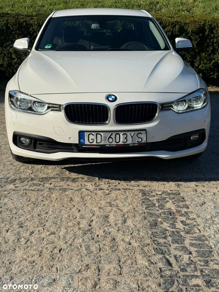 BMW Seria 3 318i Advantage - 3