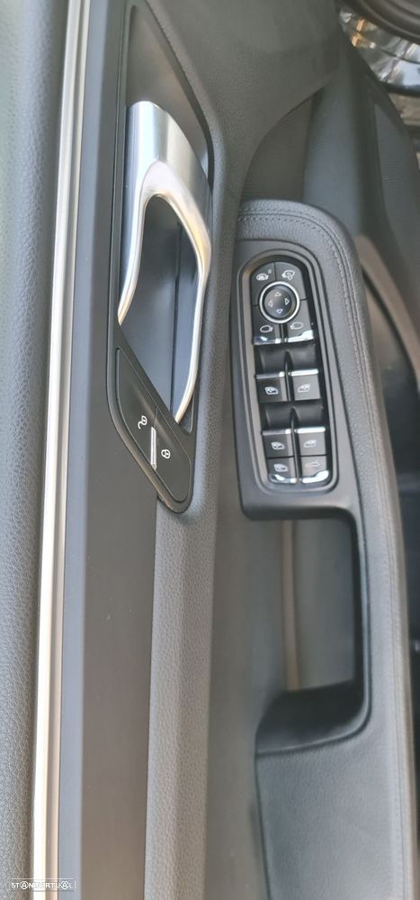 Porsche Macan - 29