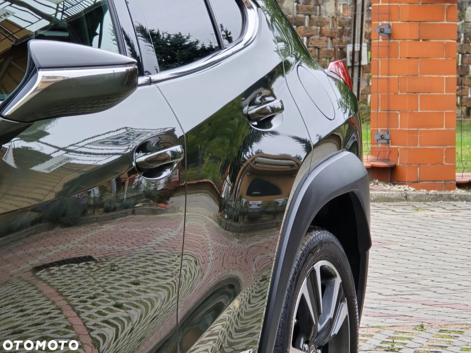 Lexus UX 250h Prestige AWD - 2