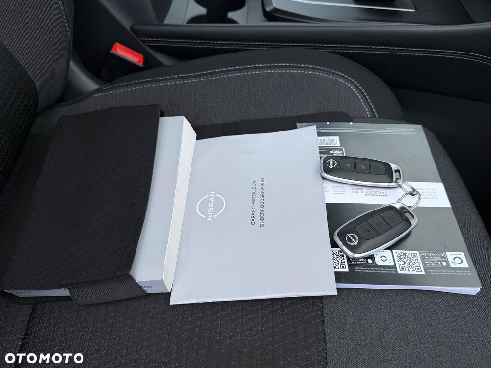 Nissan Qashqai 1.3 DIG-T DCT N-CONNECTA - 36
