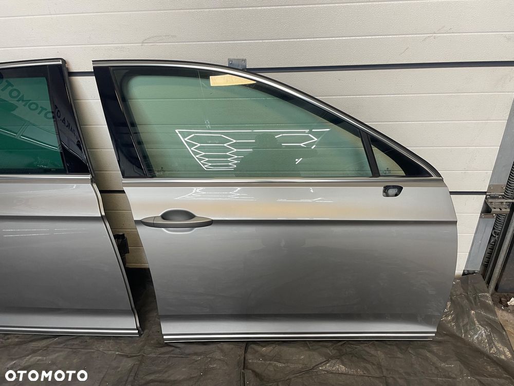 VW Passat B8 drzwi prawy przód prawe przednie  LB7W w kolor pod miernik - 1