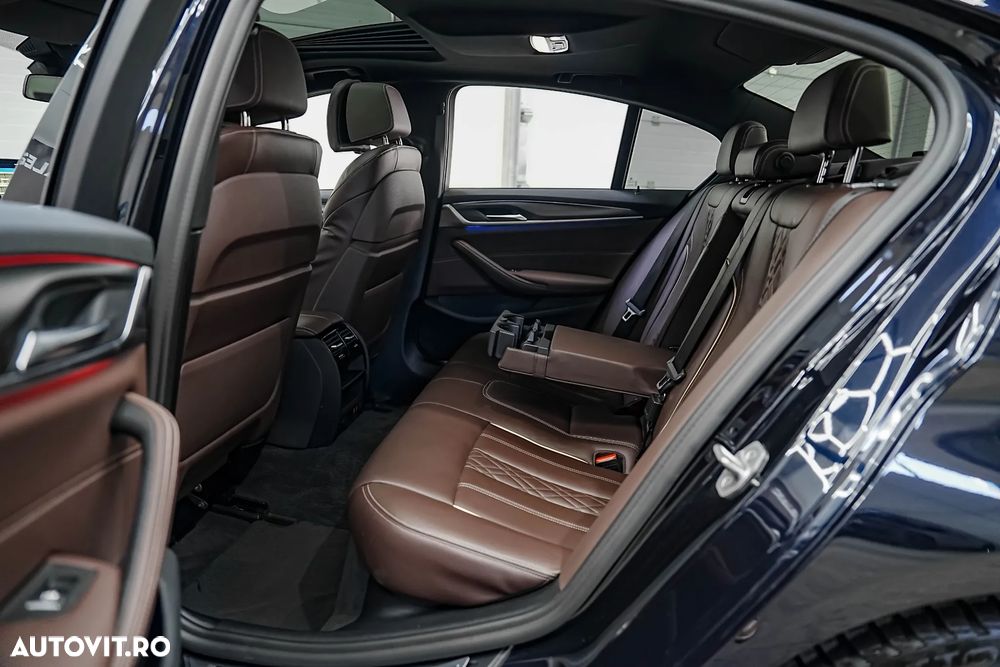 BMW Seria 5 520i Aut. - 9