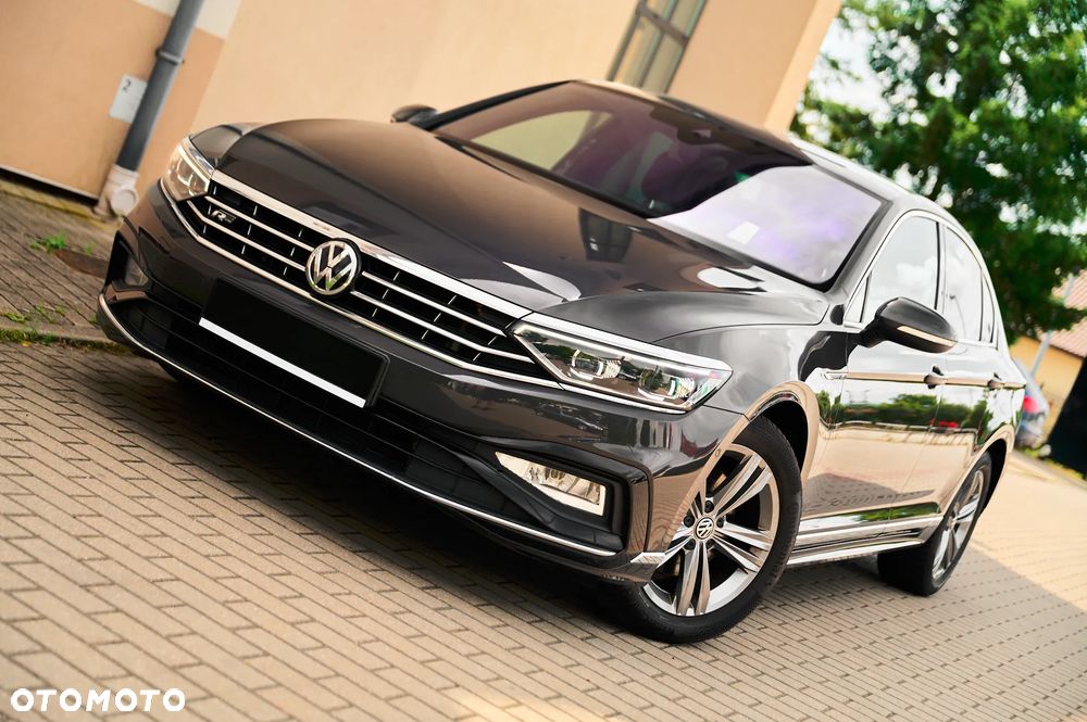 Volkswagen Passat 1.5 TSI OPF DSG Highline - 4