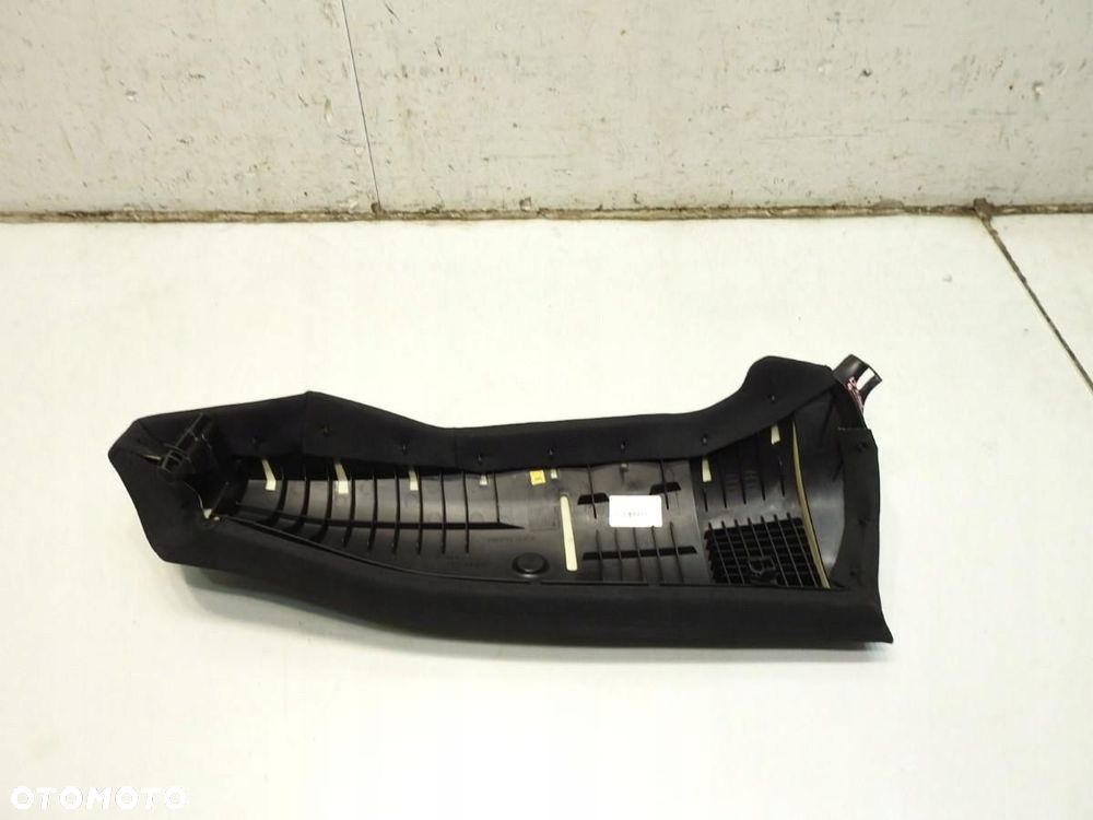 BOCZEK KANAPY LEWY TYŁ SKODA SUPERB II LIFTBACK 3T0885713 - 3