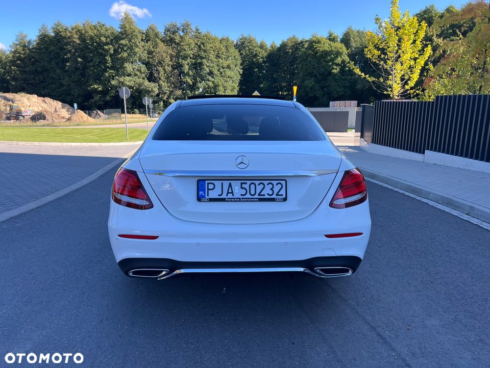 Mercedes-Benz Klasa E 220 d 9G-TRONIC - 10