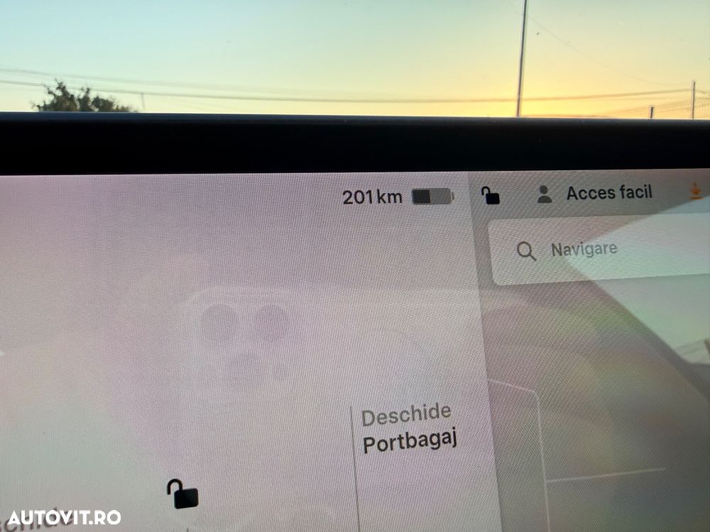 Tesla Model 3 - 14