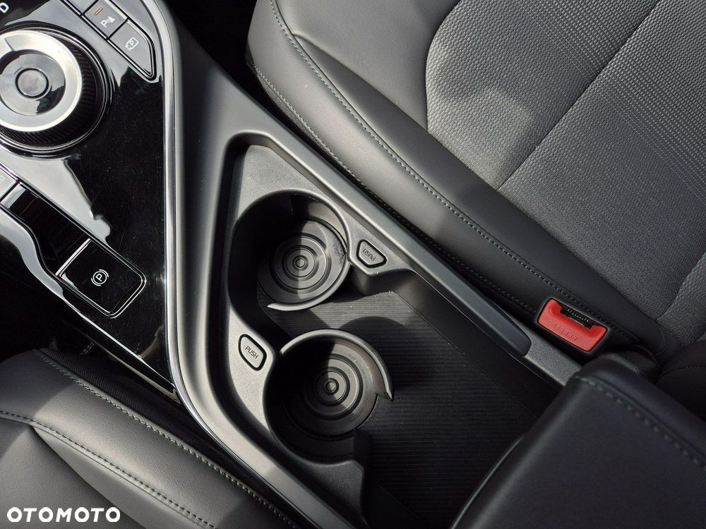 Kia Niro - 36