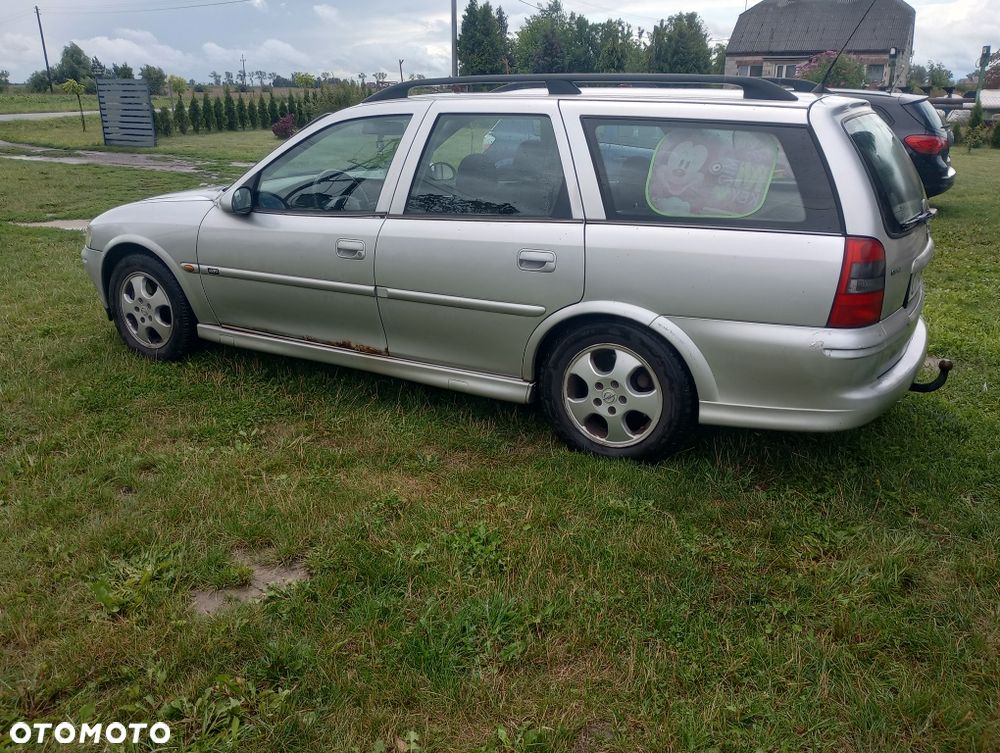 Opel Vectra - 2