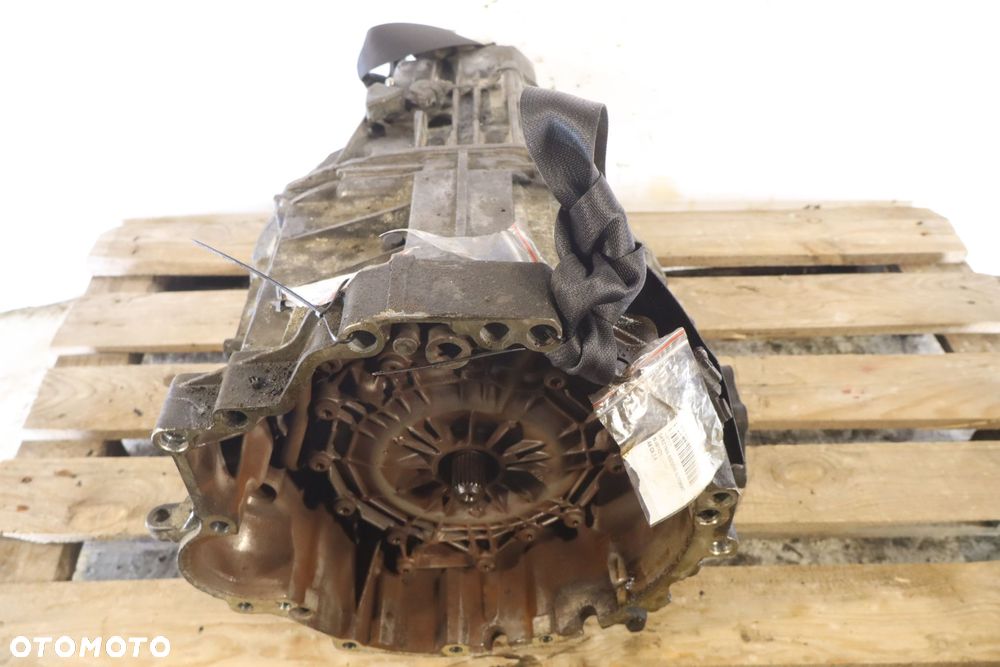SKRZYNIA BIEGÓW AUTOMAT  AUDI A6 C6 2.4 GAC - 5