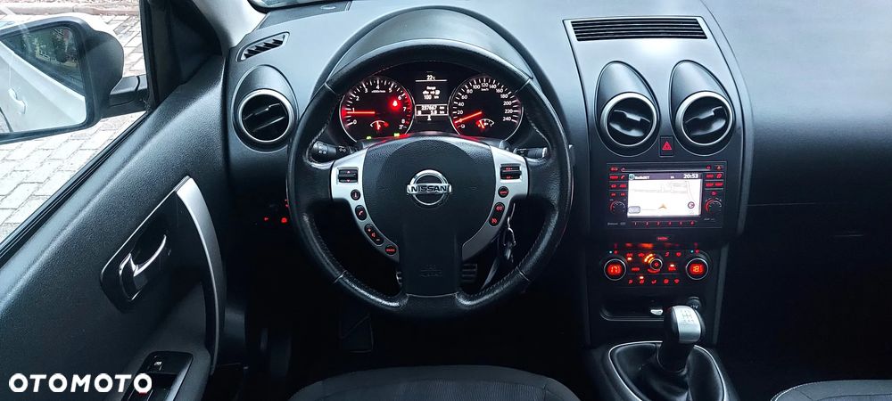 Nissan Qashqai 1.6 360 - 39