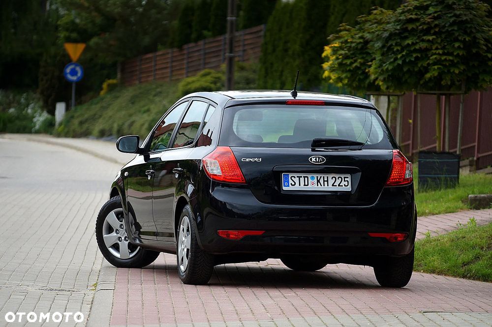 Kia Ceed Cee'd 1.4 Comfort + - 2