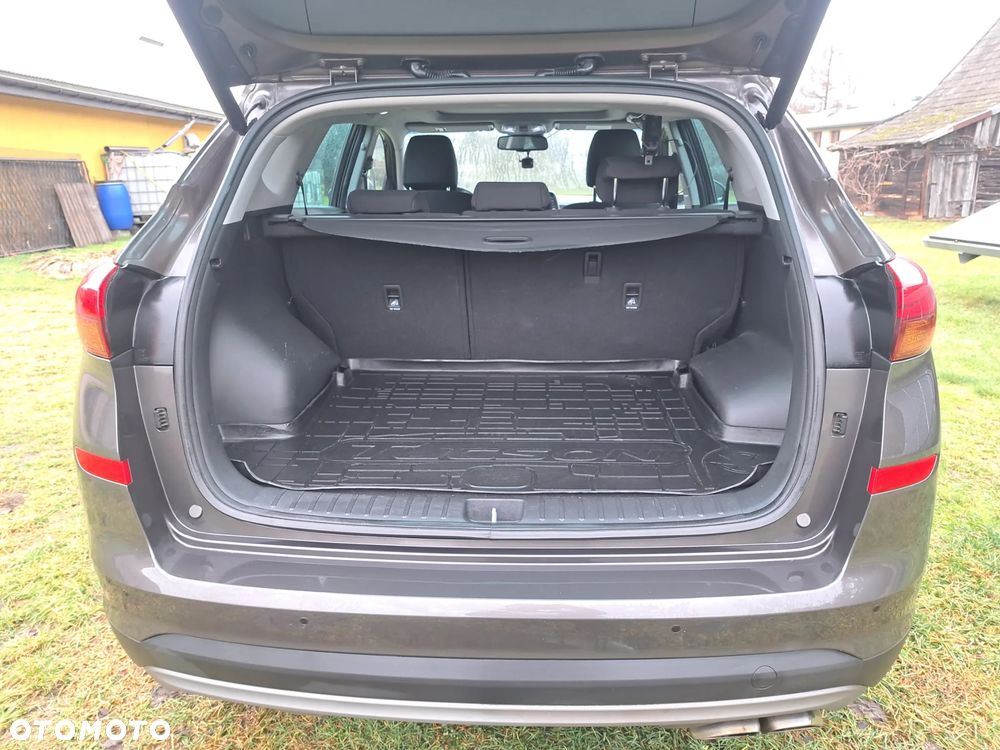 Hyundai Tucson 2.0 CRDI Style 4WD - 16