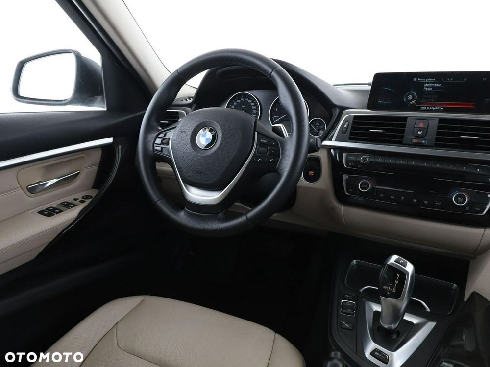 BMW Seria 3 330e iPerformance Luxury Line - 17