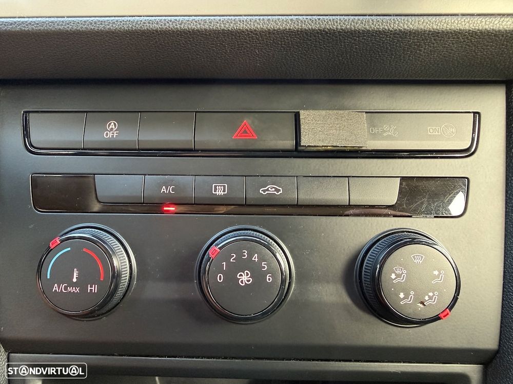 SEAT Leon 1.6 TDI Reference Ecomotive - 20