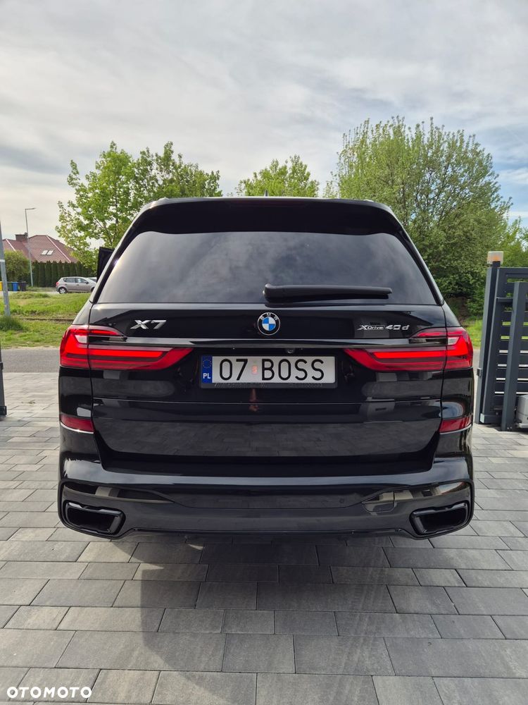 BMW X7 xDrive40d mHEV - 33