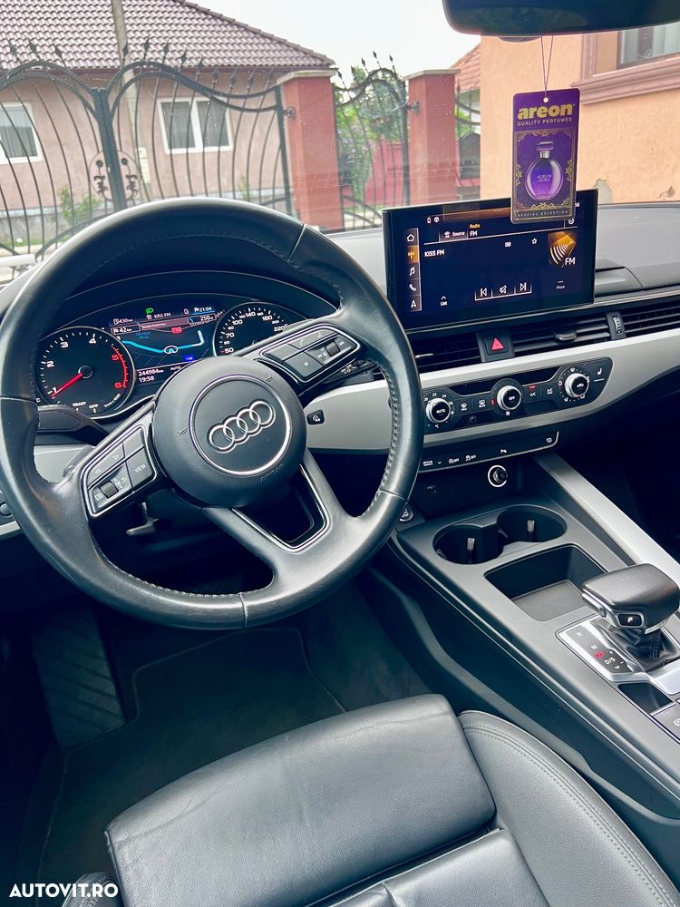 Audi A4 Avant 2.0 TDI quattro S tronic Design - 9
