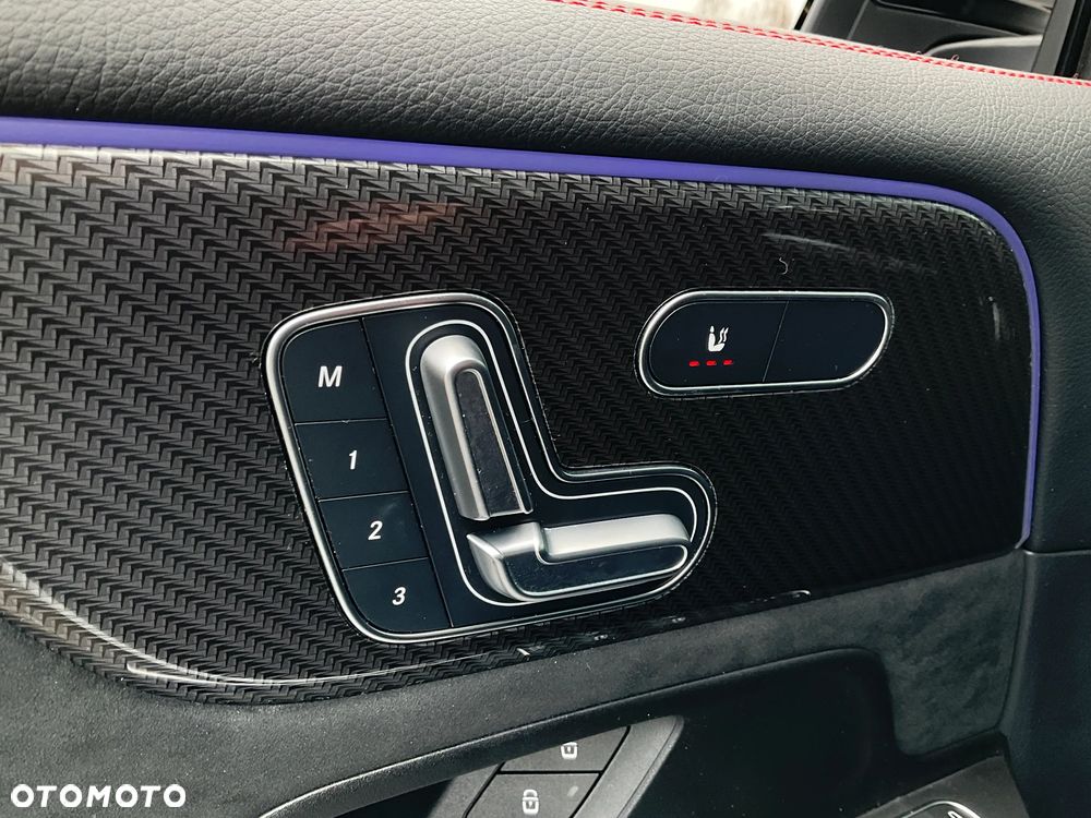 Mercedes-Benz GLB AMG 35 4-Matic - 27