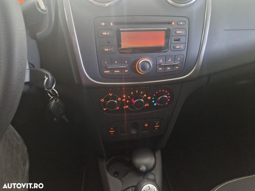 Dacia Logan 0.9 TCe Laureate - 8