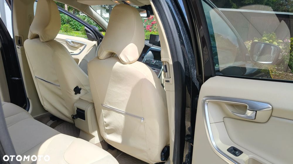 Volvo XC 60 D5 AWD Momentum - 15