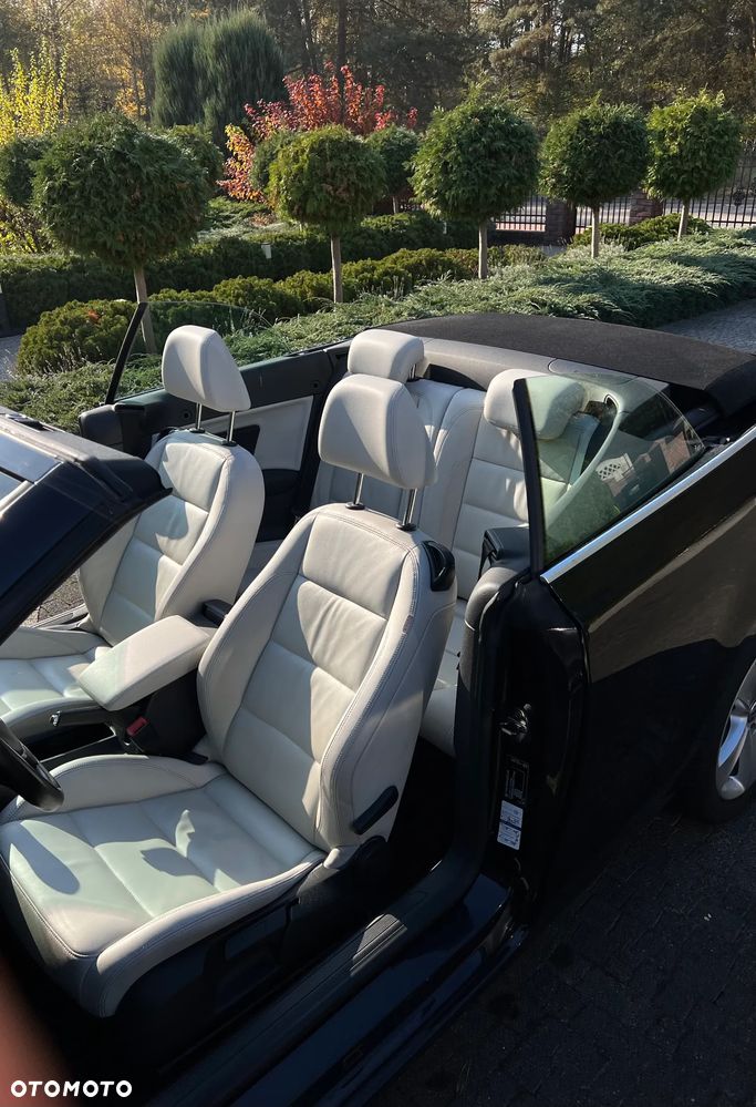 Volkswagen Golf - 12
