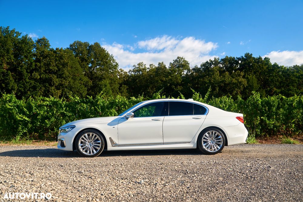BMW 7 Series 2018 — imagine 25