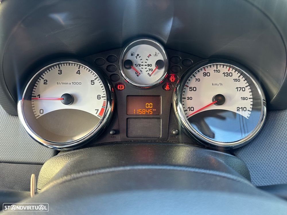 Peugeot 207 75 forever - 16