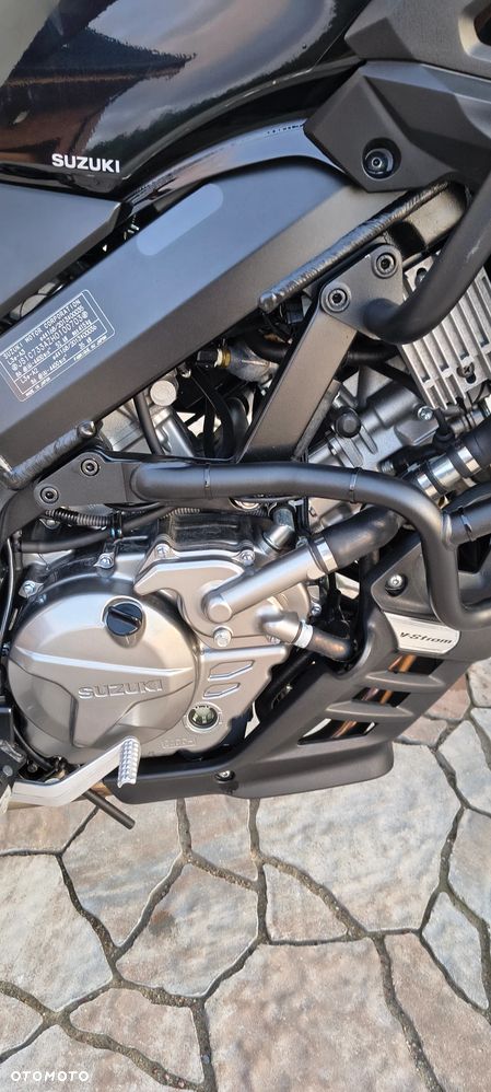 Suzuki V-STROM - 27