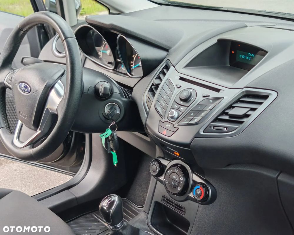 Ford Fiesta - 15