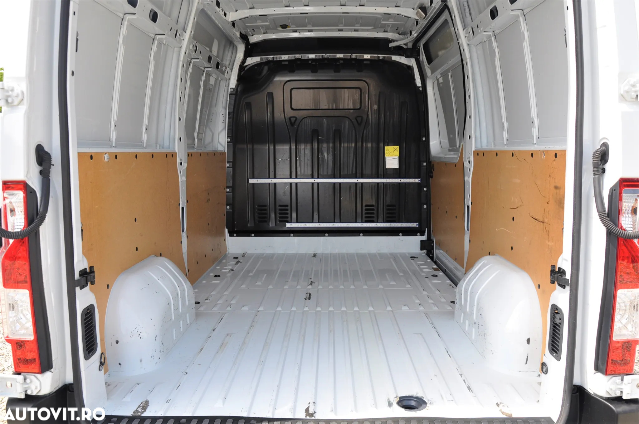 Renault Master L2H2 Furgon - 9