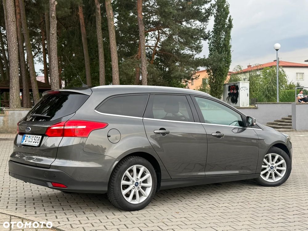 Ford Focus 1.5 EcoBlue Start-Stopp-System TITANIUM - 15