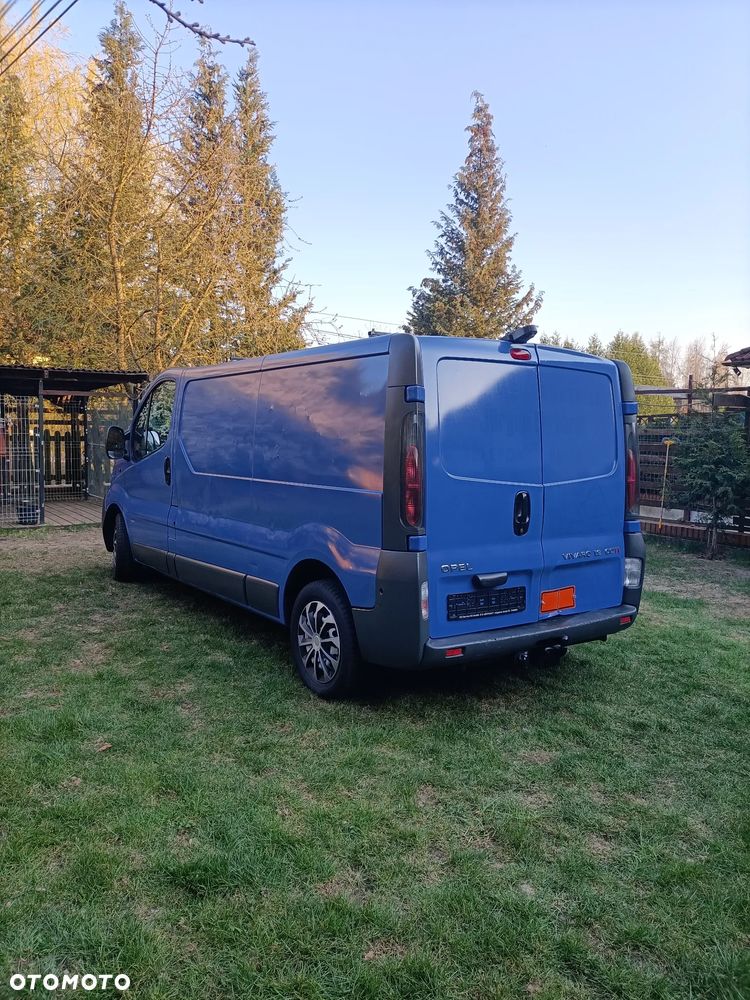 Opel Vivaro - 2