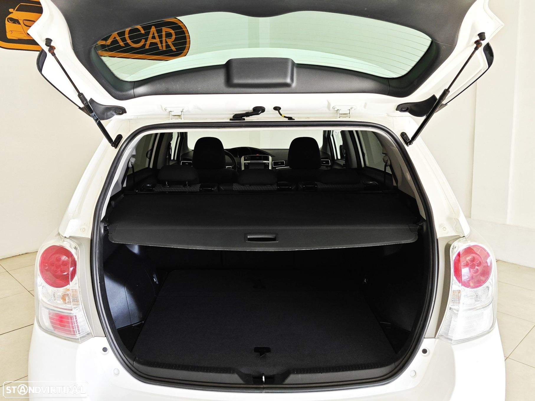 Toyota Verso 1.6 D-4D 5L S&S Comfort - 48