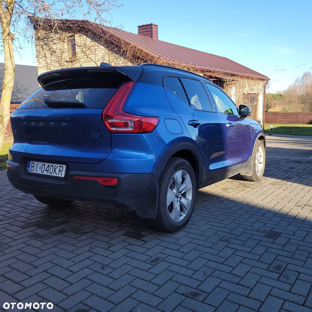 Volvo XC 40 T5 AWD R-Design - 3