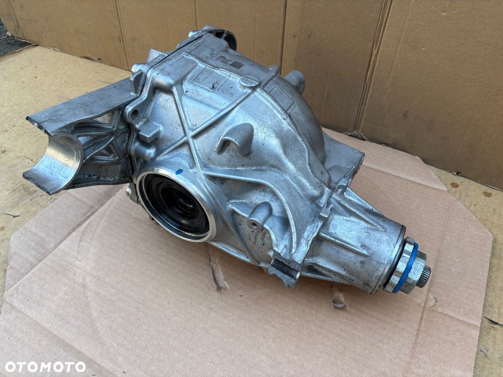 BMW X5 G05 X6 G06 X7 G07 883988902 8839889 MOST TYLNY DYFER - 8