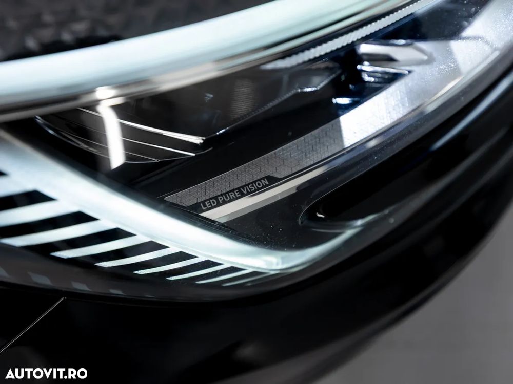 Renault Megane TCe 160 GPF EDC R.S. LINE - 26