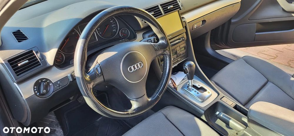 Audi A4 Avant - 13