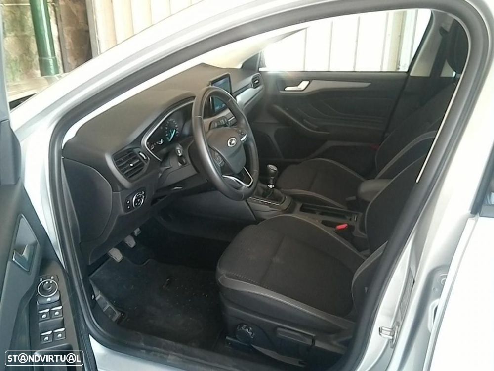 Ford Focus 1.5 TDCi ECOBlue Connected - 3